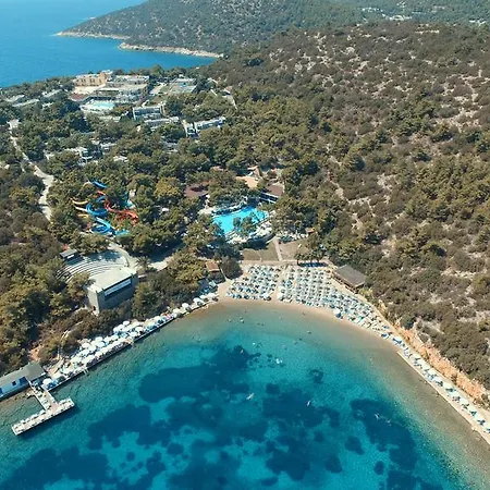 אתר נופש Bodrum Park Yaliciftlik